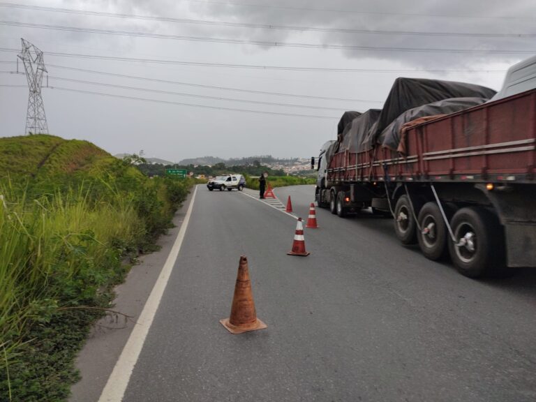 PMVR fecha acesso à Rodovia do Contorno