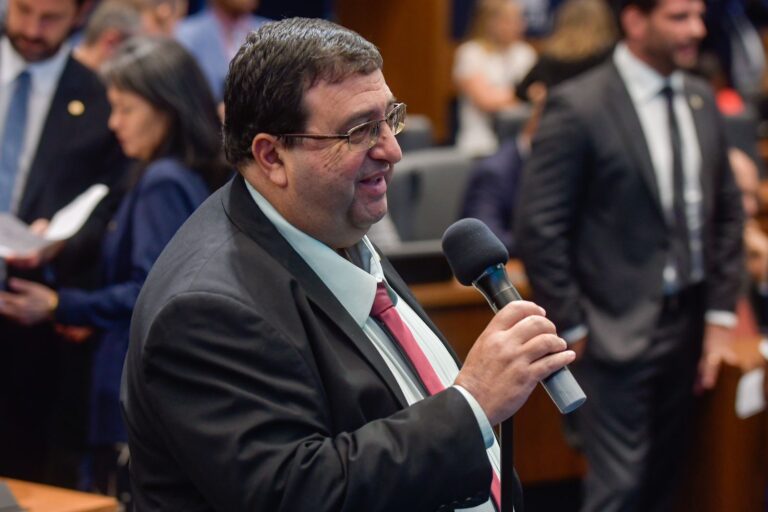 Munir quer levar projeto ‘Coluna Reta’ para todo o estado do Rio de Janeiro