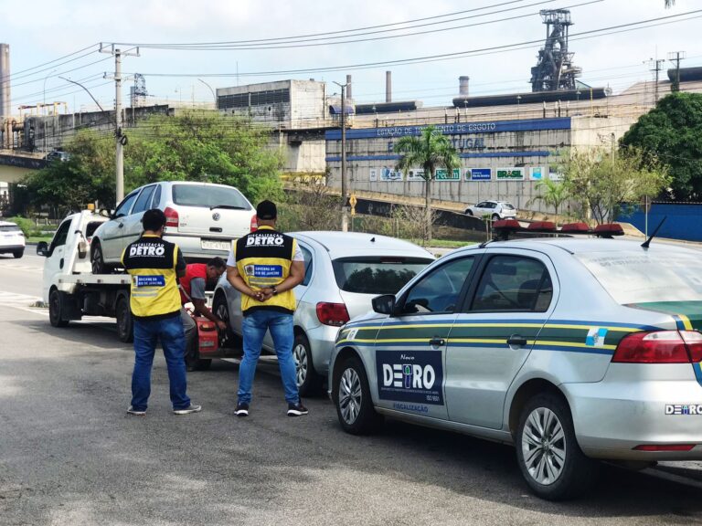 Fiscalização do Detro-RJ apreende veículos em VR e BM