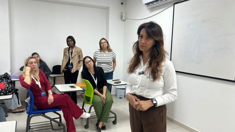 Katia Miki anuncia reajuste salarial para professores do 6º ao 9º ano da Rede Municipal de Barra do Piraí
