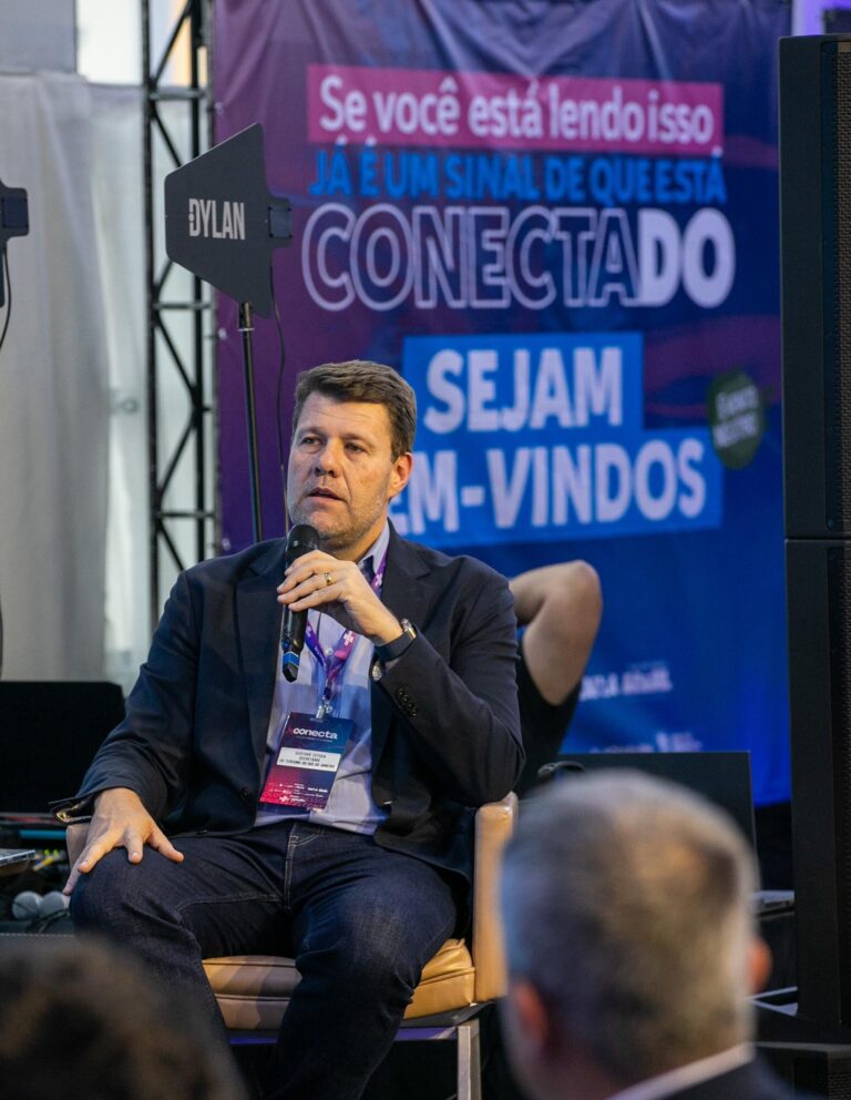 Tutuca defende o turismo como motor do desenvolvimento no Conecta Volta Redonda