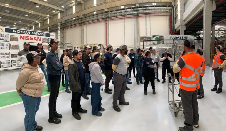 Alunos do curso oferecido pelo Sindicato do Metalúrgicos iniciam atividades práticas na Nissan