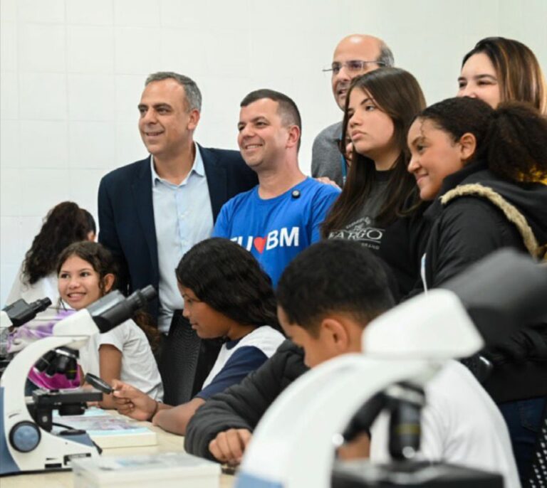 Barra Mansa ganha Laboratório de iniciação científica