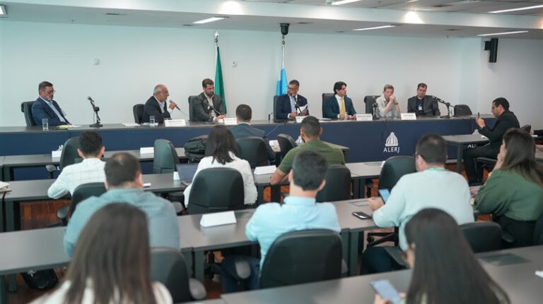 Alerj cobra Agenersa sobre denúncias de tamponamento irregular de esgotos de edificações inadimplentes