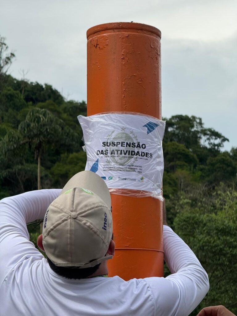 Inea interdita granja em Rio Claro que cria para abate um milhão de frangos por mês