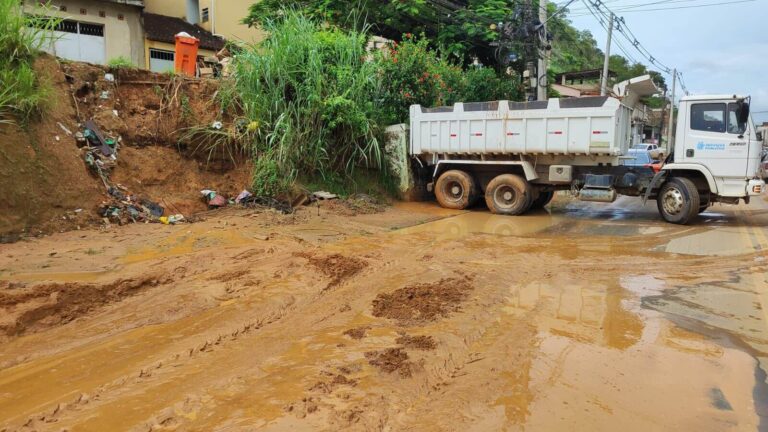 Pezão decreta estado de calamidade pública