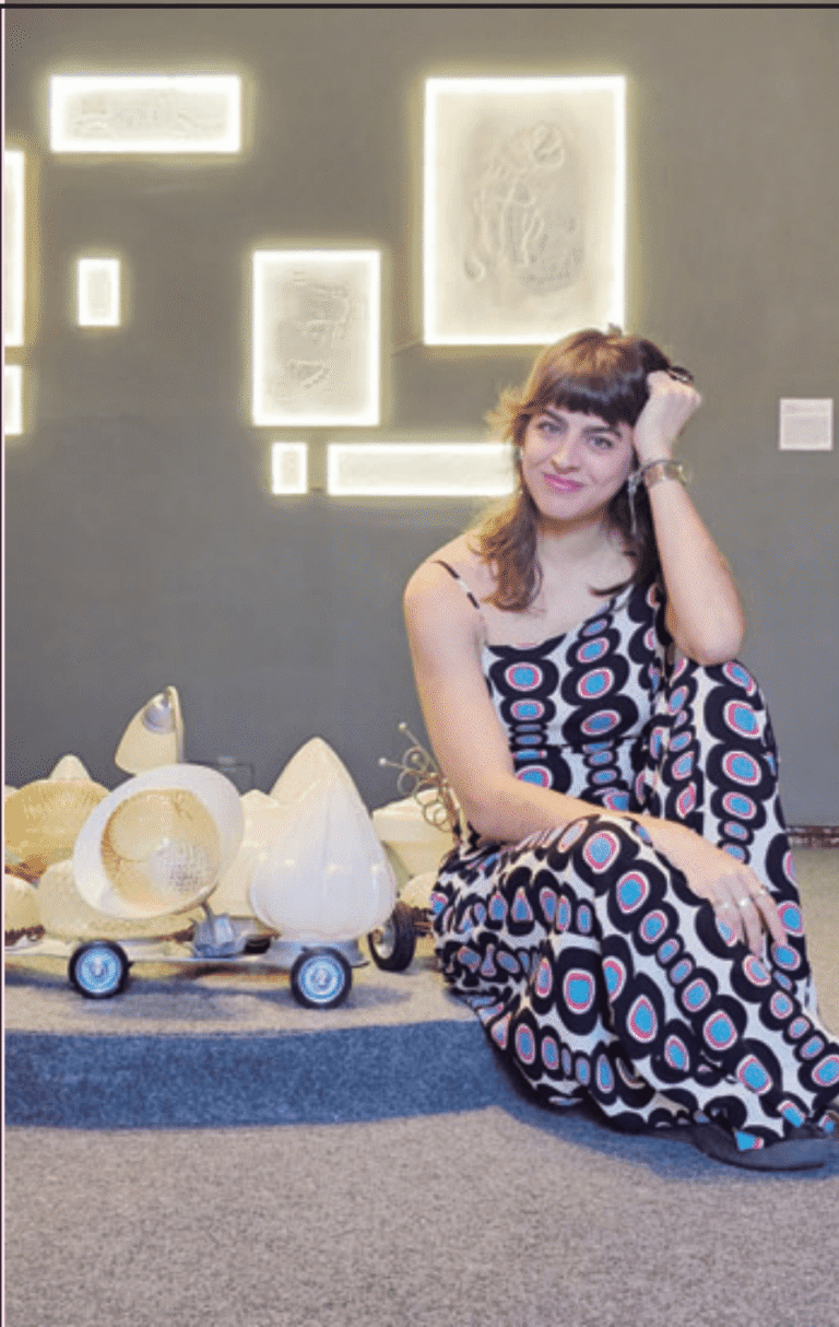 O Sesc Barra Mansa está apresentando a primeira exposição individual de Mariana Paraizo