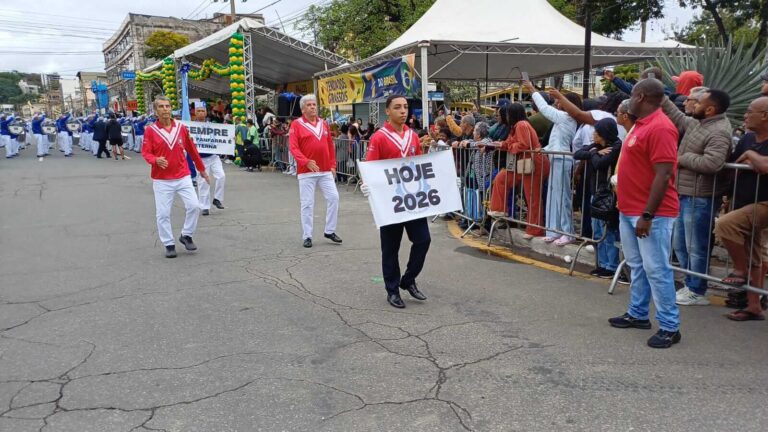 Durante o desfile do 7 de Setembro em Volta Redonda